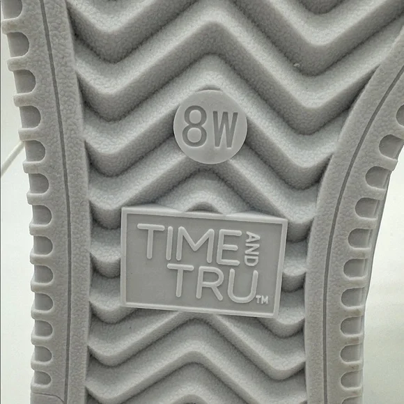 Time and Tru White Low Top Athletic Memory Foam Sneaker Shoes Women's - Size 8 - Picture 10 of 11